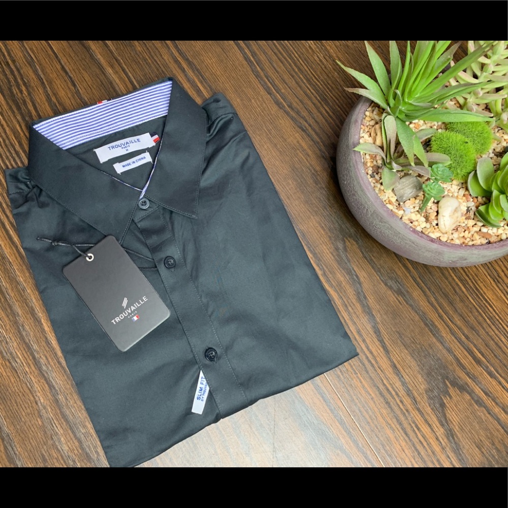NWT men’s trouvaille button up